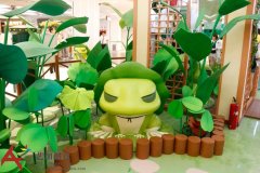 青蛙搬进了购物中心