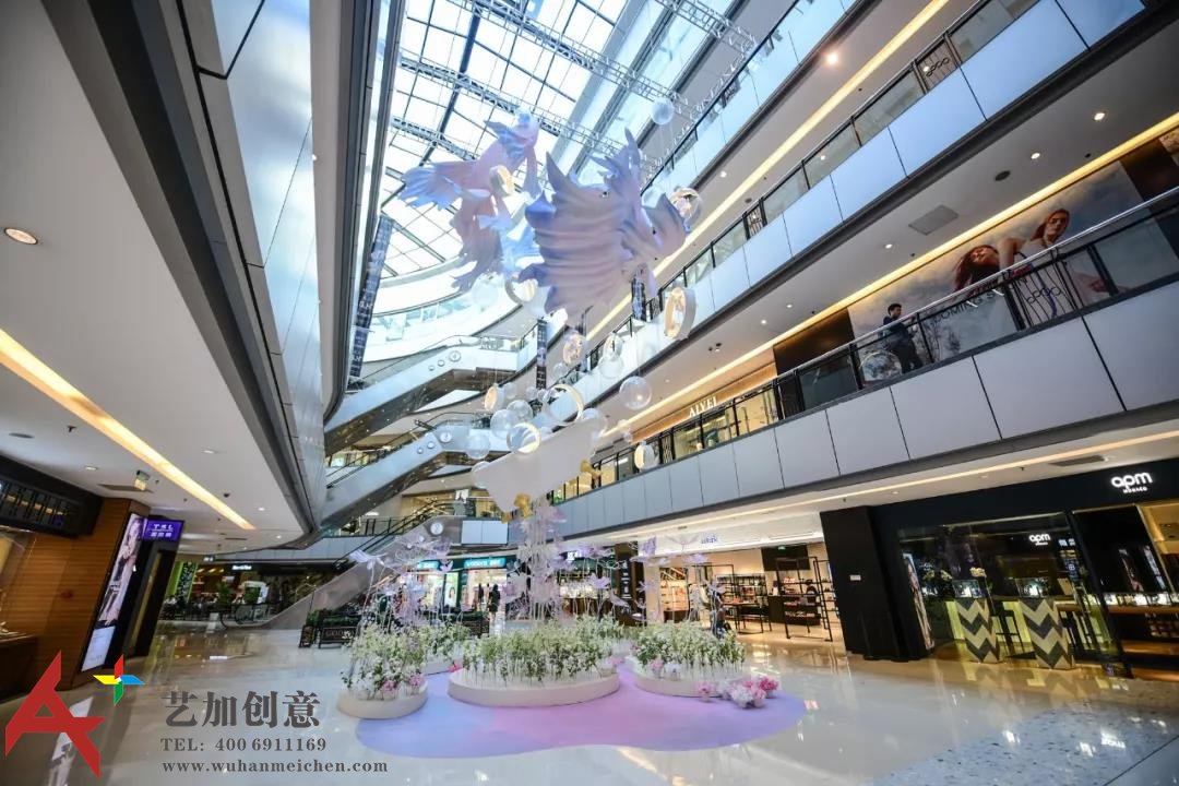 以鱼的姿态遨游梦境，龙湖重庆北城天街化身“白日造梦者”