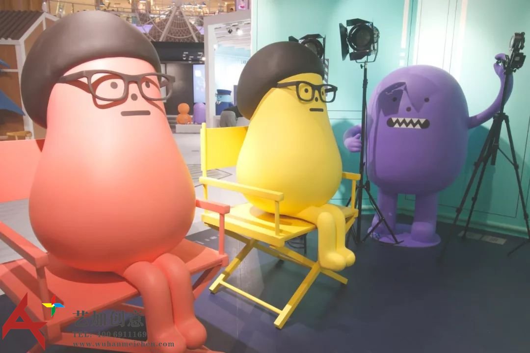 “黏黏怪物列车”主题美陈