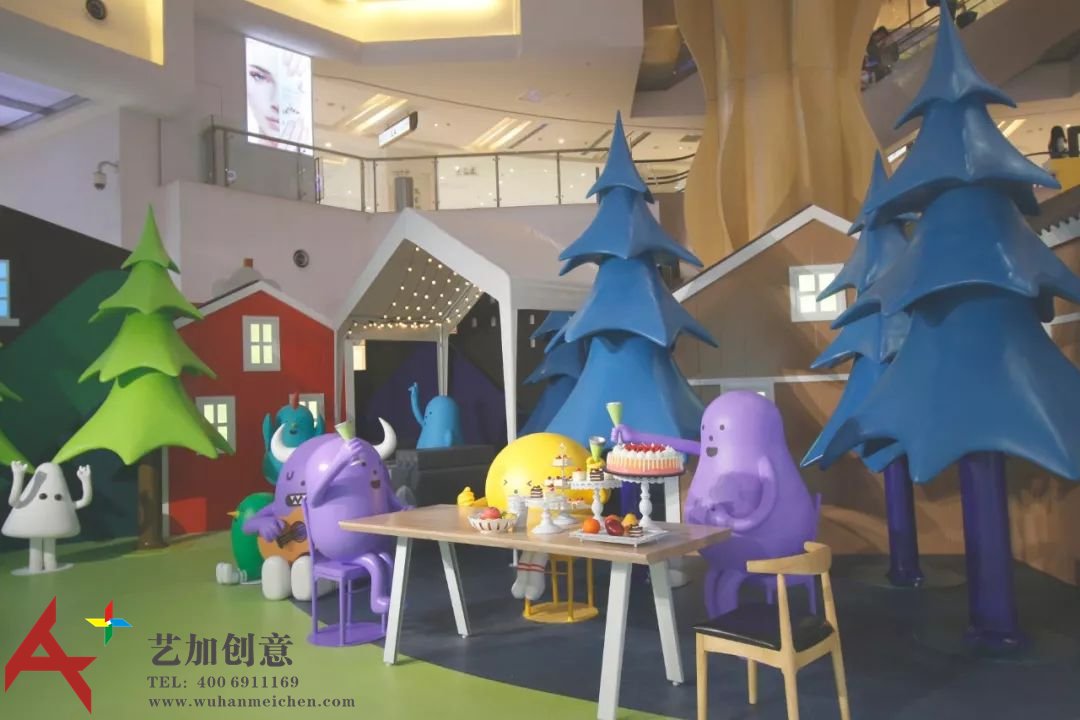 “黏黏怪物列车”主题美陈