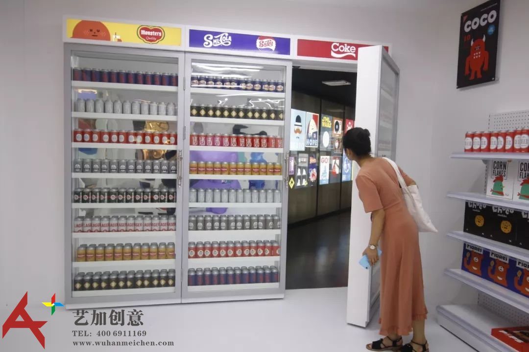 “黏黏怪物列车”主题美陈