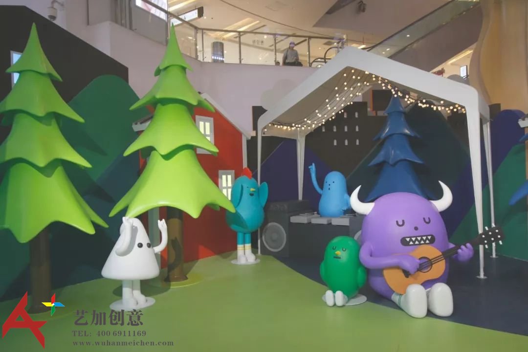 “黏黏怪物列车”主题美陈