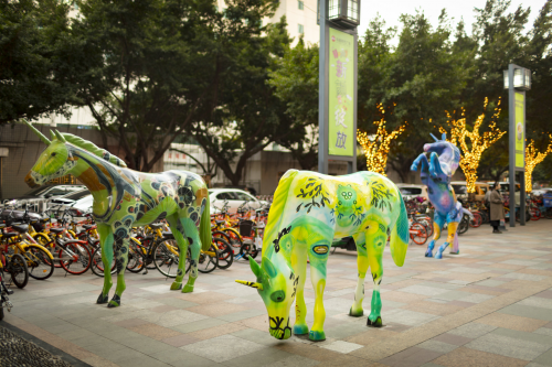 深圳商业美陈，助力马成时代广场再度腾飞！