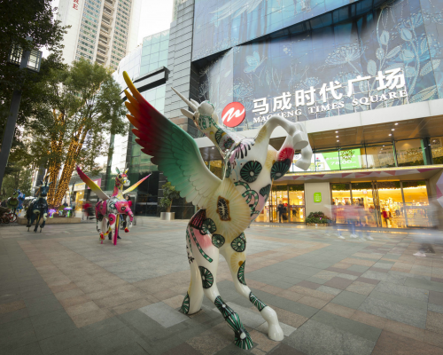 深圳商业美陈，助力马成时代广场再度腾飞！