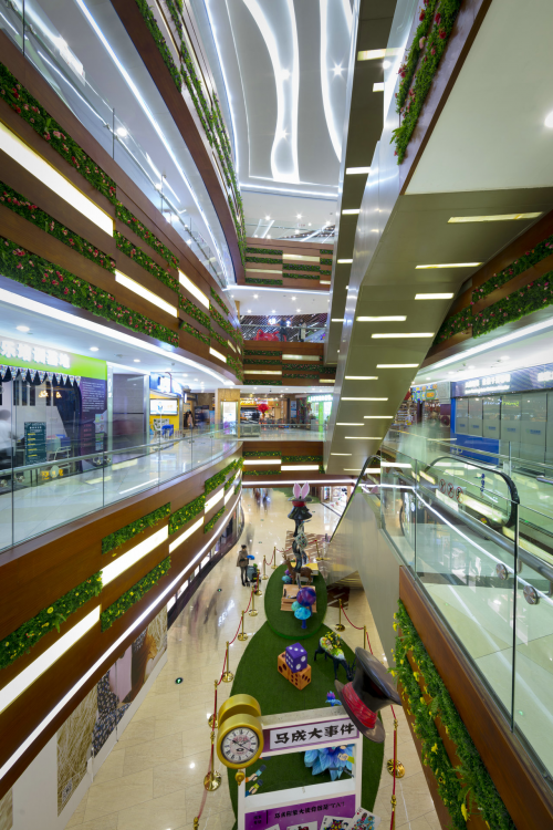 深圳商业美陈，助力马成时代广场再度腾飞！