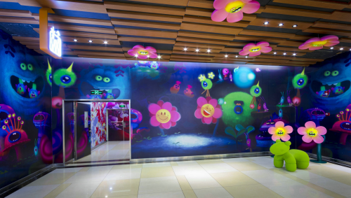 深圳商业美陈，助力马成时代广场再度腾飞！