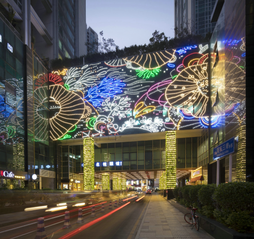 深圳商业美陈，助力马成时代广场再度腾飞！