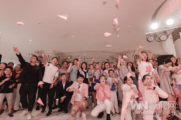 武汉首座PINK艺术乐园在光谷K11开幕 沉浸式美陈新升级 武汉首座PINK艺术乐园在光谷K11开幕 沉浸式美陈新升级