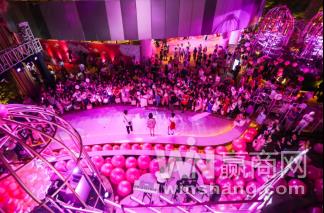 武汉首座PINK艺术乐园在光谷K11开幕 沉浸式美陈新升级 武汉首座PINK艺术乐园在光谷K11开幕 沉浸式美陈新升级