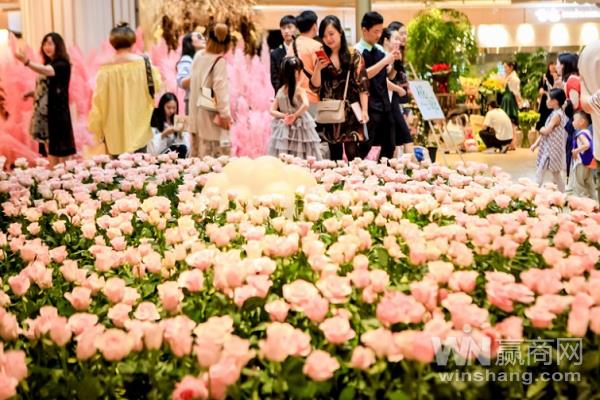 武汉首座PINK艺术乐园在光谷K11开幕 沉浸式美陈新升级 武汉首座PINK艺术乐园在光谷K11开幕 沉浸式美陈新升级