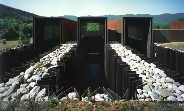 耐候钢的应用:有记忆的建筑,有故事的材料,有生命的装饰 耐候钢的应用:有记忆的建筑,有故事的材料,有生命的装饰