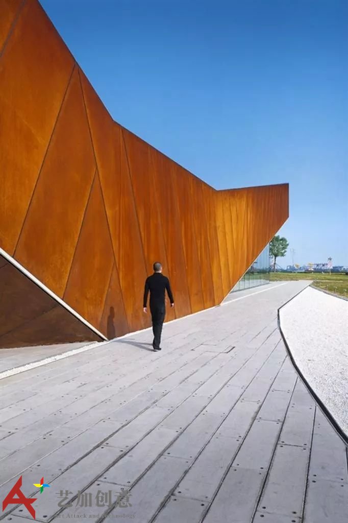 耐候钢的应用:有记忆的建筑,有故事的材料,有生命的装饰 耐候钢的应用:有记忆的建筑,有故事的材料,有生命的装饰