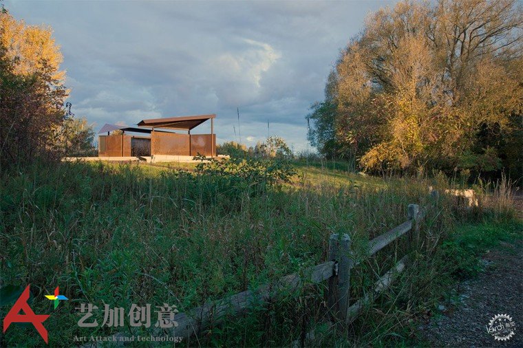 耐候钢在景观中的应用:穿孔耐候钢板制造的观鸟亭 耐候钢在景观中的应用:穿孔耐候钢板制造的观鸟亭